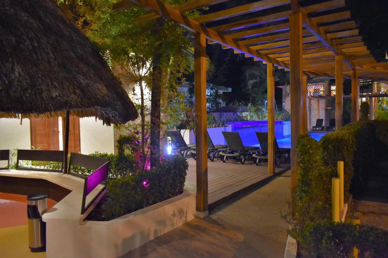 Hotel Maya Tulipanes 팔렝케 외부 사진